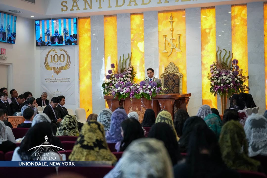 Congregational worship gathering